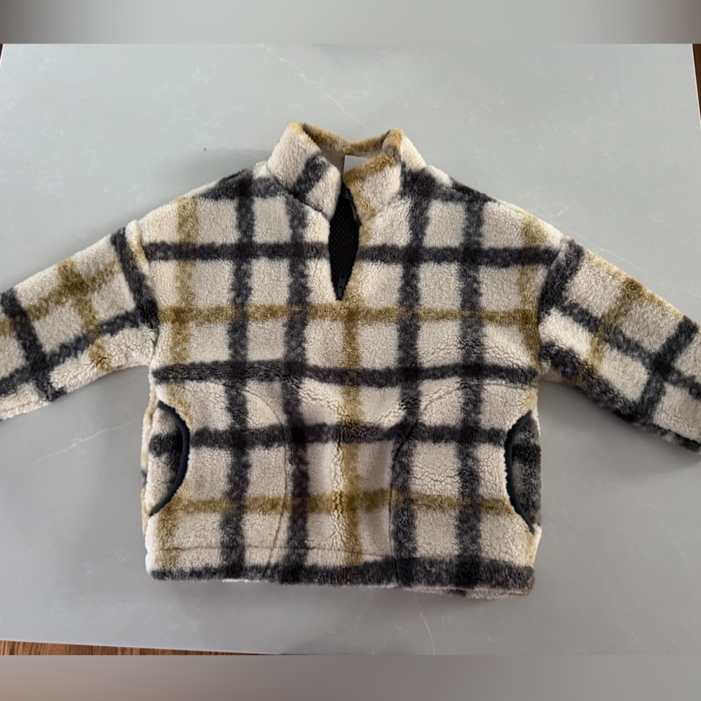 Zara Cozy Fleece Quarter Zip Jacket in Cream and Black